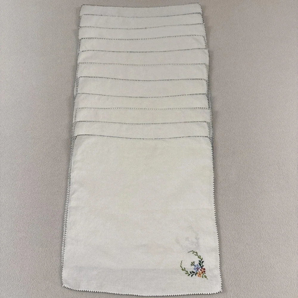 Vtg White Dinner Napkins Linen Cotton Embroidered Cross Stitch Blanket Edge 11
